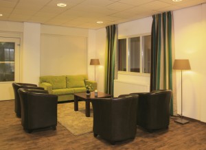 Manege Drenthe, aan de rand van Assen met restaurant