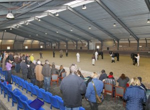 Manege Drenthe, aan de rand van Assen met restaurant